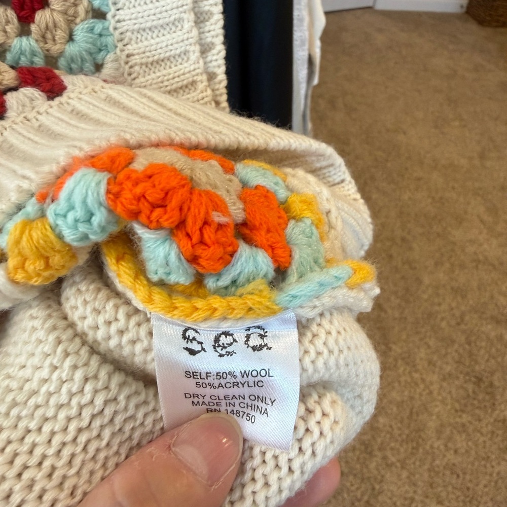 Sea Women's Colorful Crochet V-Neck Sweater Vest - Picture 5 of 6